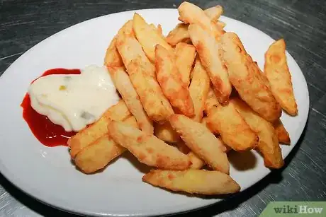 Imagen titulada Make Homestyle French Fries Step 6