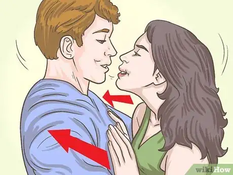 Imagen titulada Use Your Hands During a Kiss Step 6