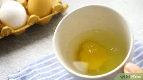 Imagen titulada Poach an Egg Using a Microwave Step 4