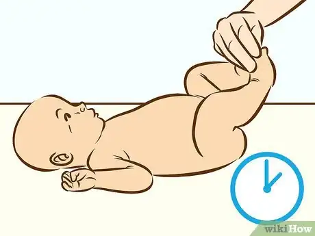 Imagen titulada Change a Diaper Step 5