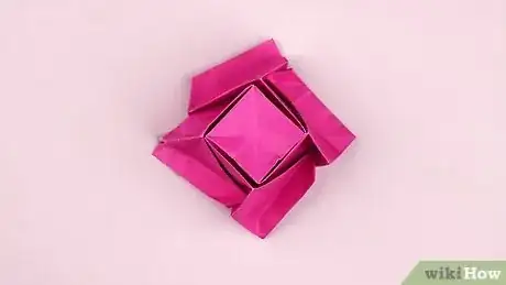 Imagen titulada Fold a Paper Rose Step 38