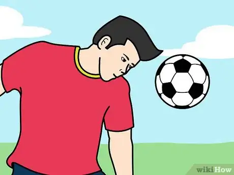 Imagen titulada Head a Soccer Goal Step 1