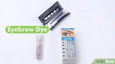 Imagen titulada Dye Your Eyebrows Step 4