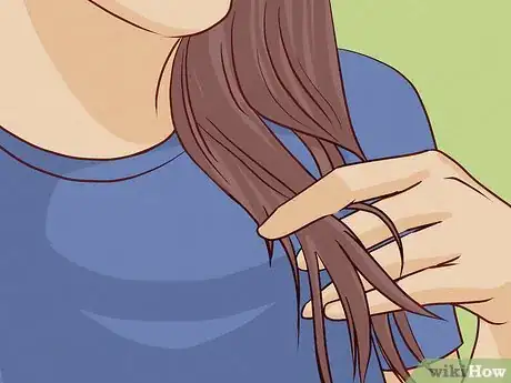 Imagen titulada Air Dry Thick Hair Step 7