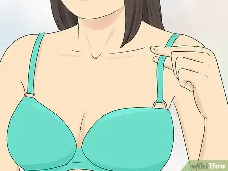 Imagen titulada Stuff Your Bra Step 11