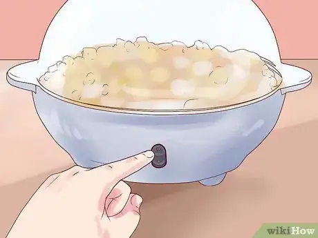 Imagen titulada Use a Popcorn Maker Step 5