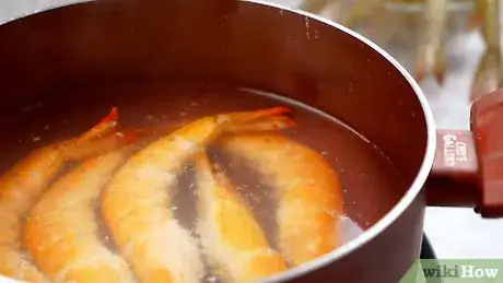 Imagen titulada Cook Shrimp Without Them Shrinking Step 6