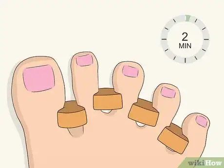 Imagen titulada Give Yourself a Pedicure Using Salon Techniques Step 18