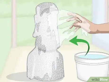 Imagen titulada Paint Concrete Statues Step 4