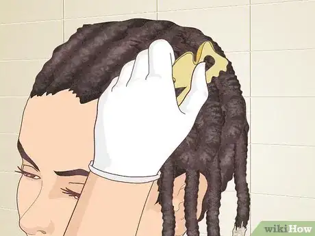 Imagen titulada Dye the Tips of Dreads Step 13