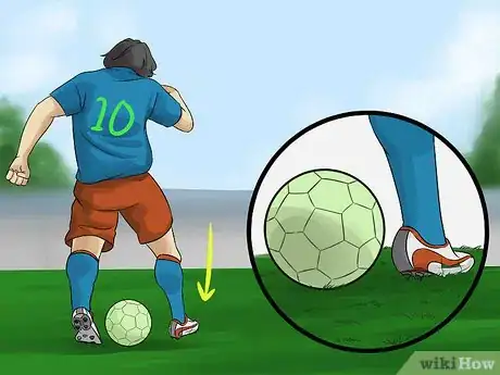 Imagen titulada Do a Maradona in Soccer Step 4