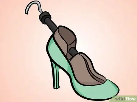 Imagen titulada Break in High Heel Shoes Step 12