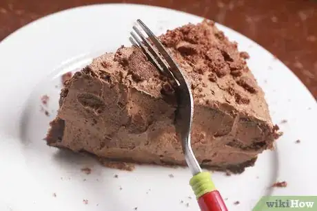 Imagen titulada Make a Chocolate Cake Step 24