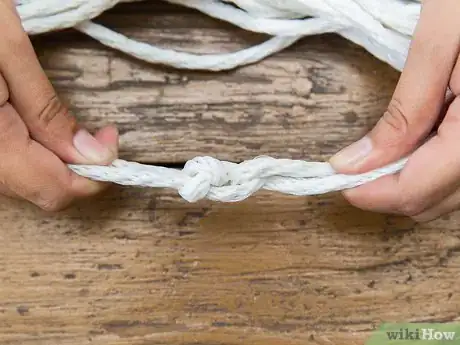 Imagen titulada Tie a Fisherman's Knot Step 10