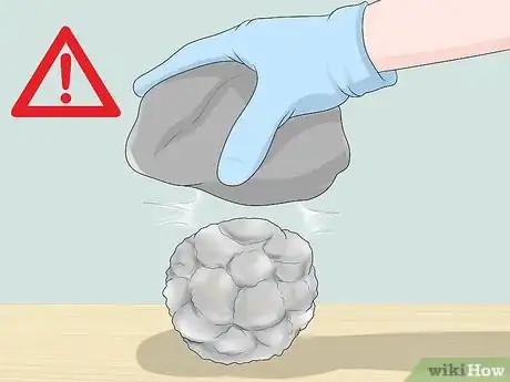 Imagen titulada Find Geodes Step 11