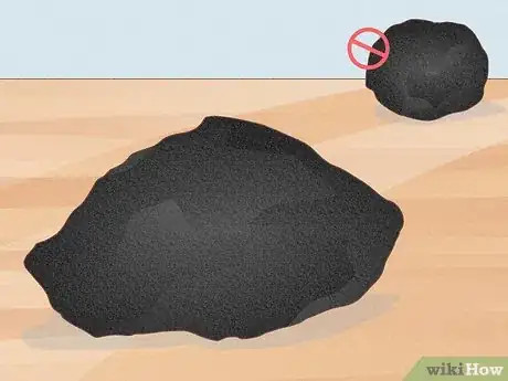 Imagen titulada Tell if the Rock You Found Might Be a Meteorite Step 2