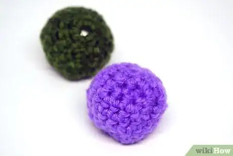 Imagen titulada Crochet a Ball Step 12