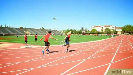 Imagen titulada Run the Relay in Track Step 9