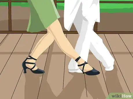 Imagen titulada Dance the Tango Step 4