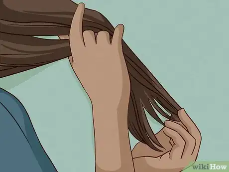 Imagen titulada Air Dry Thick Hair Step 6