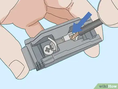 Imagen titulada Change a Circuit Breaker Step 16