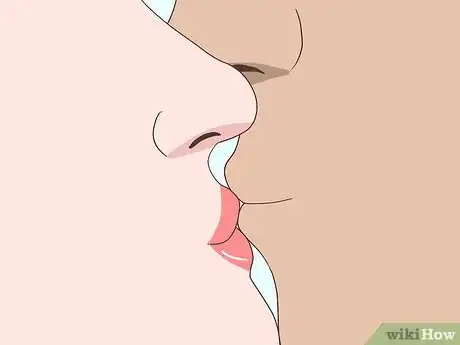 Imagen titulada Kiss in a Variety of Ways Step 1