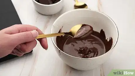 Image intitulée Make Chocolate Shapes Step 15