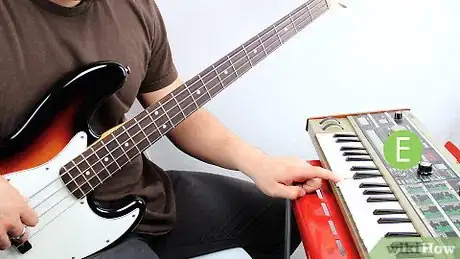 Image intitulée Tune a Bass Guitar Step 1