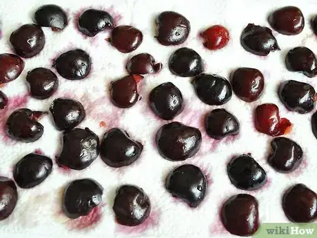 Image intitulée Make Dried Cherries Step 3