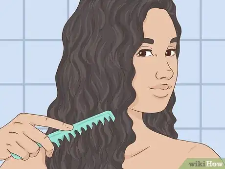 Image intitulée Make Curly Hair Beautiful and Frizz Free Step 10