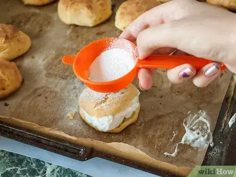 Image intitulée Make Profiteroles (Cream Puffs) Step 19