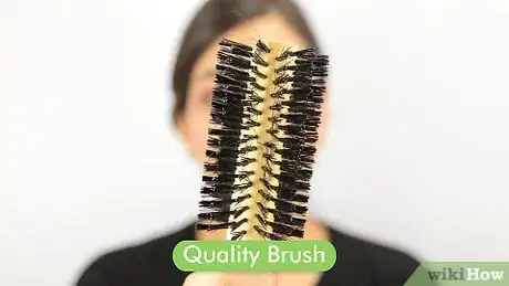 Image intitulée Brush Your Hair Step 1