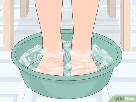 Image intitulée Clean Your Feet Step 2