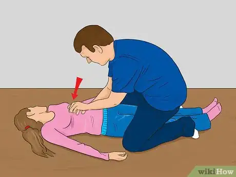 Image intitulée Perform the Heimlich Maneuver Step 11