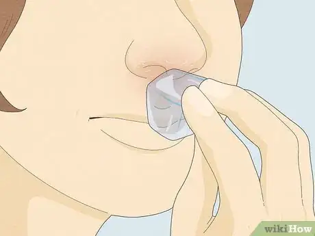 Image intitulée Get Rid of Dry Skin Under Your Nose Step 3