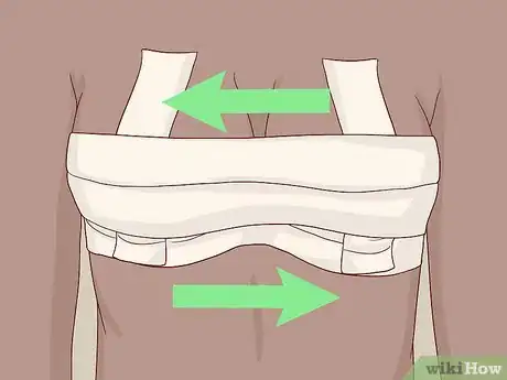 Image intitulée Tape Your Breasts to Make Them Look Bigger Step 12