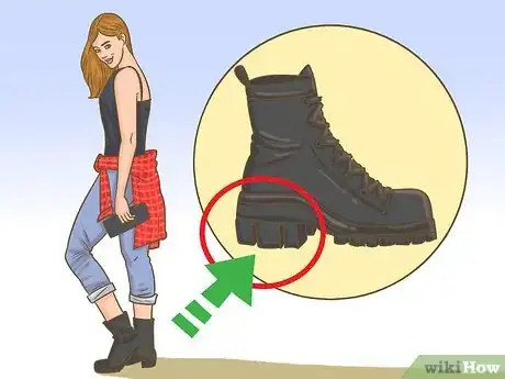 Image intitulée Wear Combat Boots Step 15