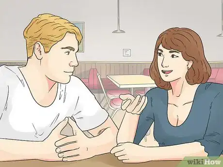 Image intitulée Act on a First Date (Girls) Step 10