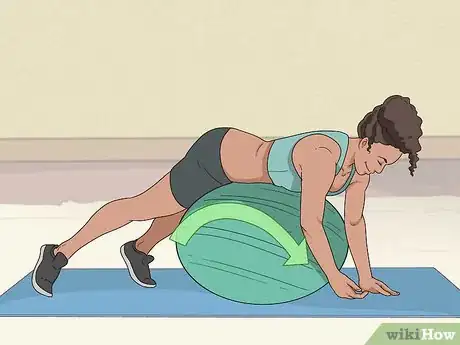 Image intitulée Use an Exercise Ball to Help with Lower Back Pain Step 6