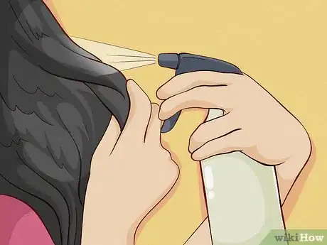 Image intitulée Get Wavy Hair Overnight with a Bun Step 4