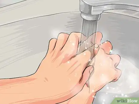 Image intitulée Remove a Liquid Bandage Step 1