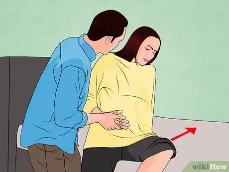 Image intitulée Lie Down in Bed During Pregnancy Step 12