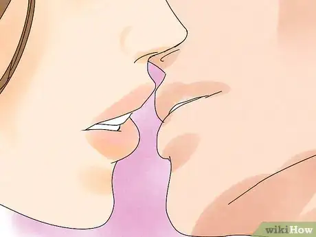 Image intitulée Kiss Passionately Step 6
