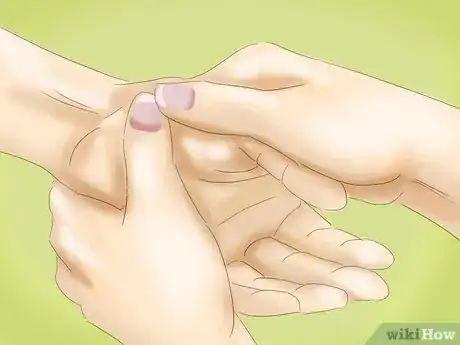 Image intitulée Relieve Wrist Pain Step 10