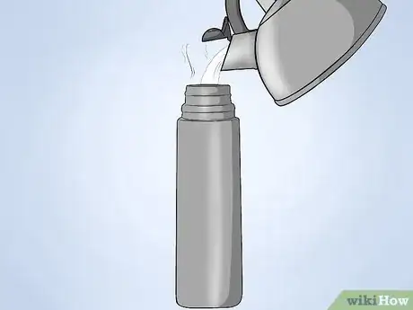 Image intitulée Clean a Vacuum Thermosflask That Has Stains at the Bottom Step 2