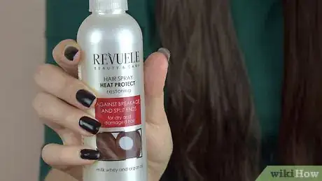 Image intitulée Blow Dry Hair Without Frizz Step 22