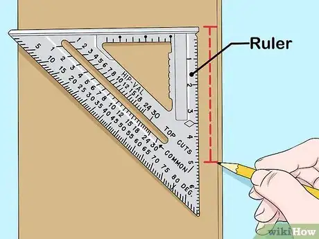 Image intitulée Use a Speed Square Step 5