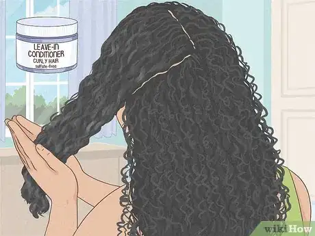 Image intitulée Define Curly Hair Step 13