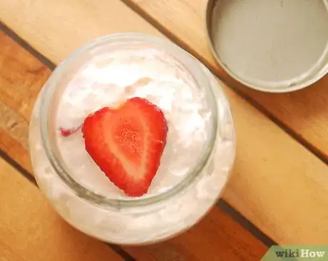 Image intitulée Make Strawberry Cheesecake in a Jar Step 8