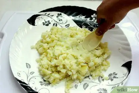 Image intitulée Make Bread Rolls Step 1